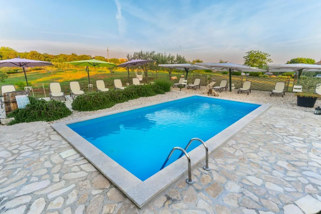 Lavanda Apartments & Room Sveti Lovreč Pazenatički