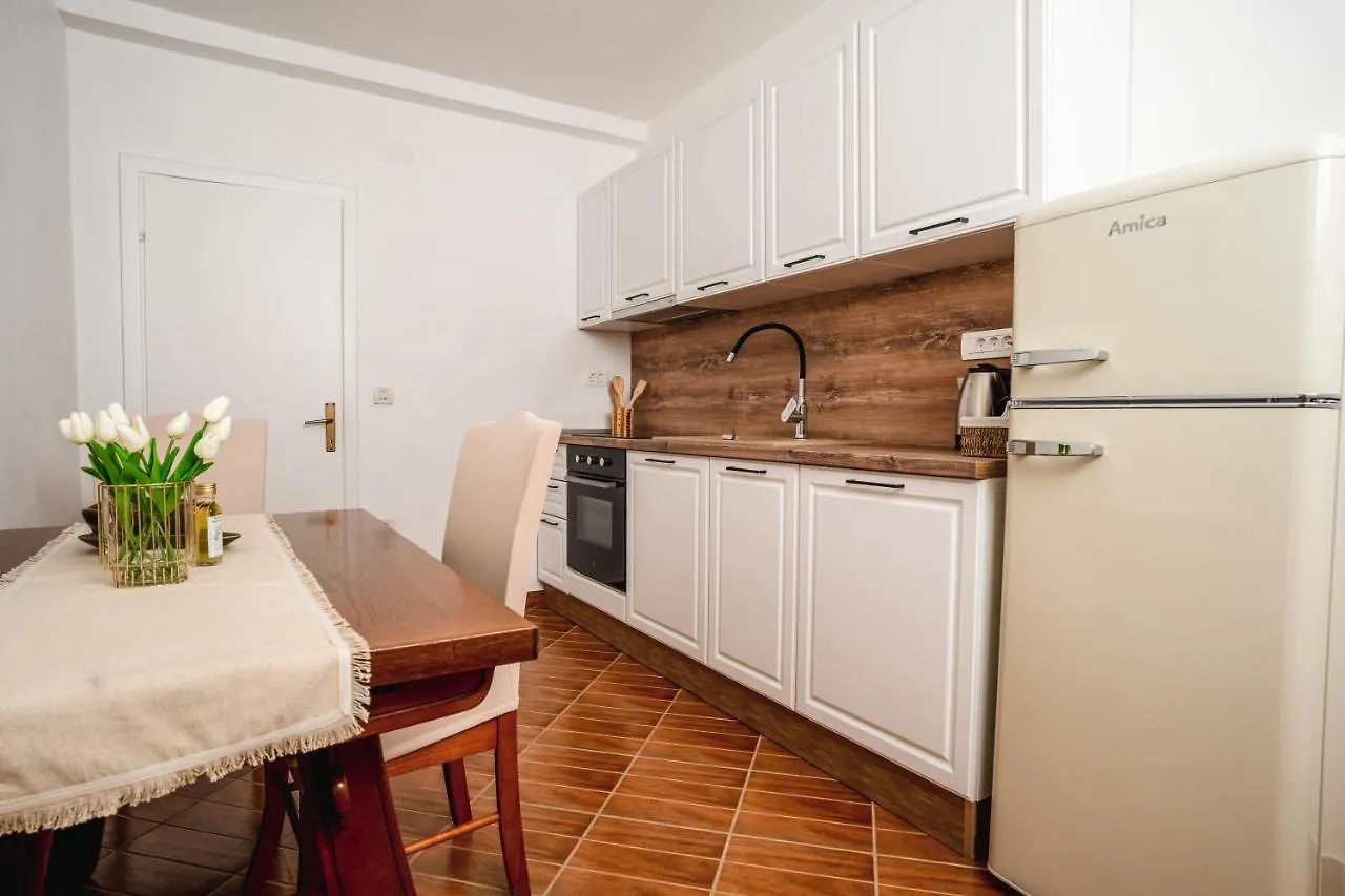 Lavanda Apartments & Room Sveti Lovreč Pazenatički