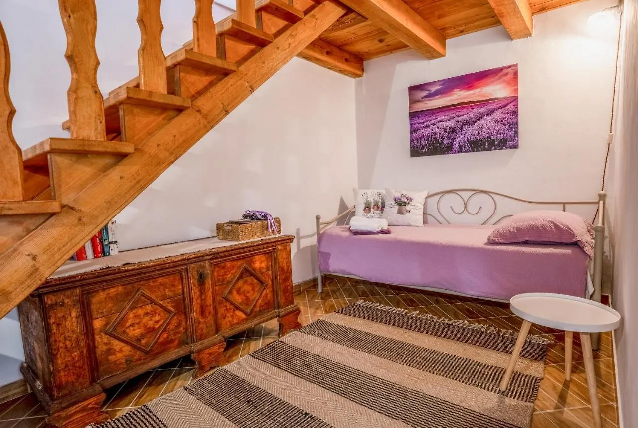 Lavanda Apartments & Room Sveti Lovreč Pazenatički